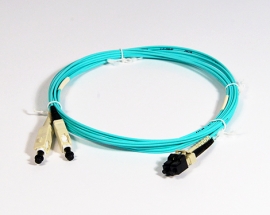 Fig.8 Patchkabel duplex LCPC-SCPC 50/125µm OM3 2.5m